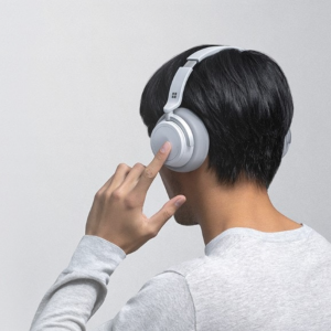 日本マイクロソフト株式会社様より委託を受け、Microsoft Surface Headphonesが集中力に与える影響を実証的に検証